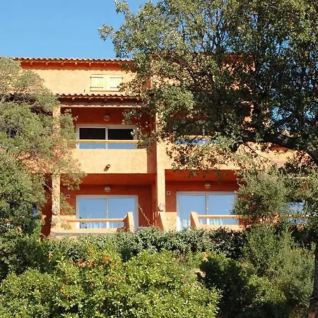 6 People With Air Conditioning And 2 Bathrooms, Near Porto Vecchio アパート