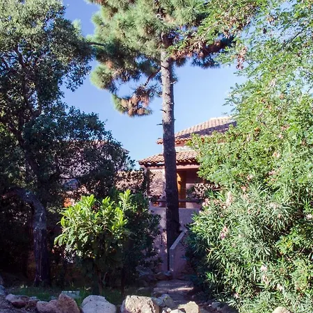 6 People With Air Conditioning And 2 Bathrooms, Near Porto Vecchio