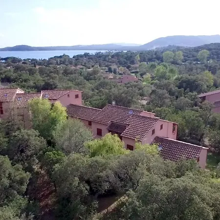 アパート 6 People With Air Conditioning And 2 Bathrooms, Near Porto Vecchio ゾンザ